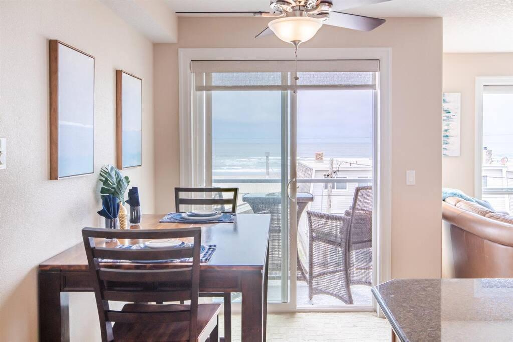 Rockaway Oceanview Condo,Steps To The Beach & Downtown,W&D, Wifi شاطئ روكواي المظهر الخارجي الصورة